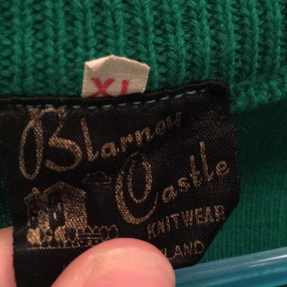 Ireland Sweater - Picture 2 of 3